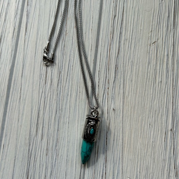 Turquoise Howlite Southwest Bullet Pendant Necklace - Picture 3 of 4